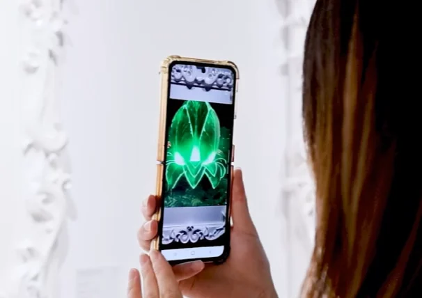 Augmented Virtual Reality